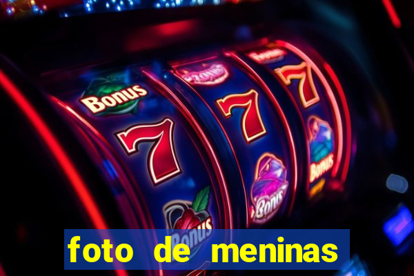 foto de meninas cacheadas no espelho